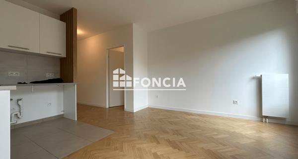 Location Appartement 2 pièces 42.37 m² - Chatou 78400