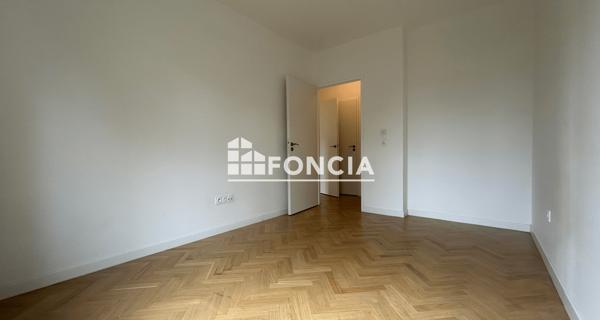 Location Appartement 2 pièces 42.37 m² - Chatou 78400