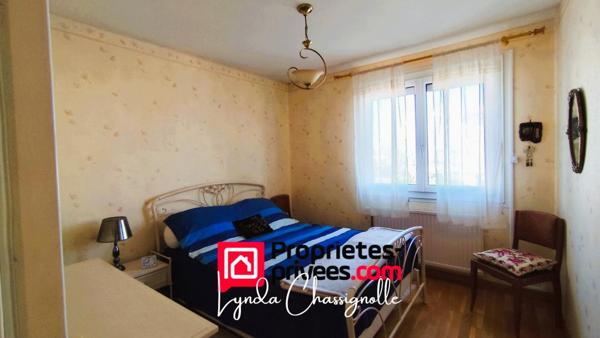 APPARTEMENT RIORGES CENTRE 87m² - TERRASSE - 3 CHAMBRES