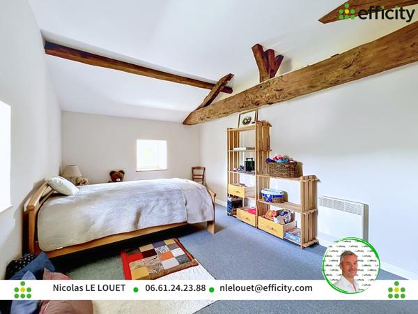 Maison
         7 pièces
        - 260 m² 395 000 € *