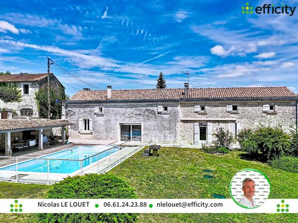 Maison
         7 pièces
        - 260 m² 395 000 € *