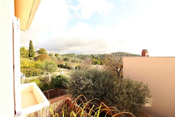 APPARTEMENT DE TYPE 4 PIECES A PLASCASSIER