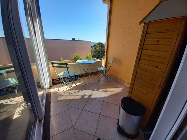 APPARTEMENT DE TYPE 4 PIECES A PLASCASSIER