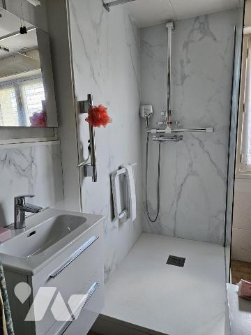 Grande maison proche centre avec sous-sol complet
