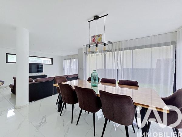 Maison à vendre 7 pièces 187 m² Bourgbarré