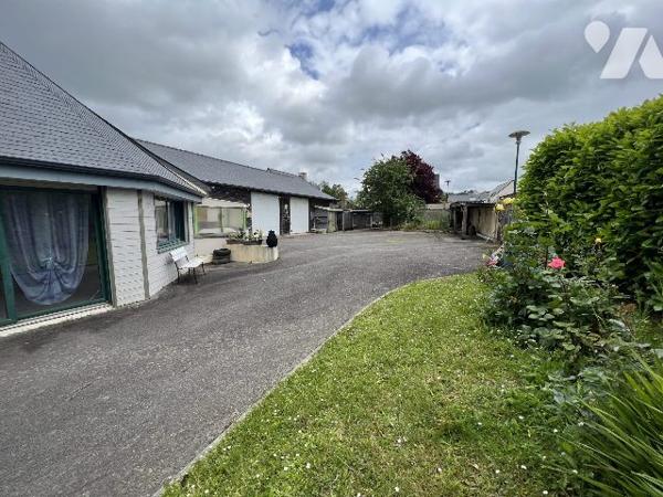 MAISON INDIVIDUELLE A VENDRE AVEC HANGAR