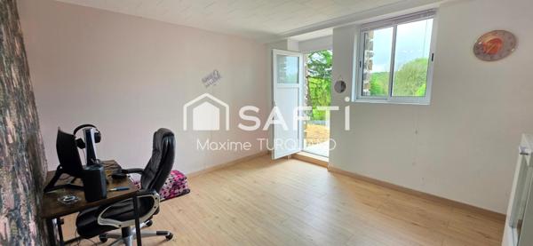 Pavillon sur sous-sol 187m², 5 chambres, 2500m² de terrain.