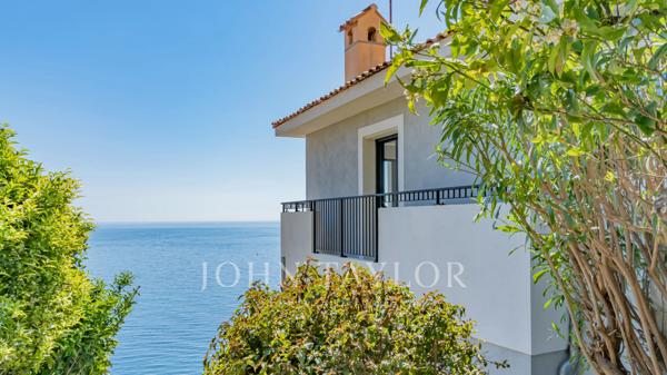 ROQUEBRUNE CAP MARTIN GOLF BLEU - 3 PIECES - VUE MER PANORAMIQUE - GARAGE - Piscine
