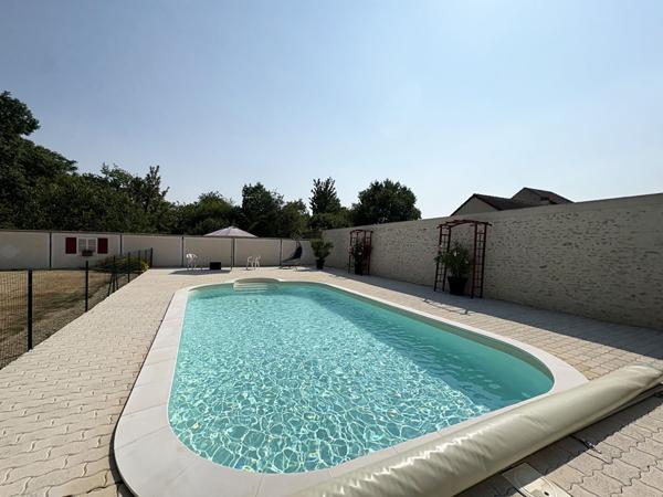 Maison de village avec piscine - Proche DOURDAN (91410) - 10 pièce(s) 240 m2