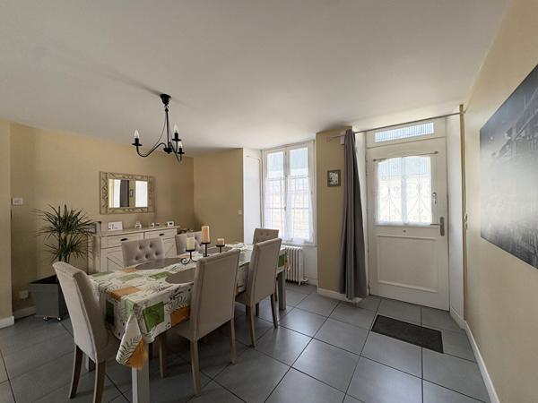 Maison de village avec piscine - Proche DOURDAN (91410) - 10 pièce(s) 240 m2