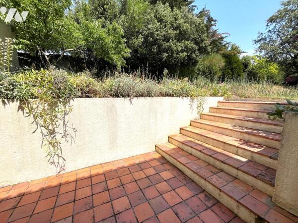 Vertou Le Planty, propriété de 1977 sur parcelle de 6500m², 5 chambres, parc, piscine