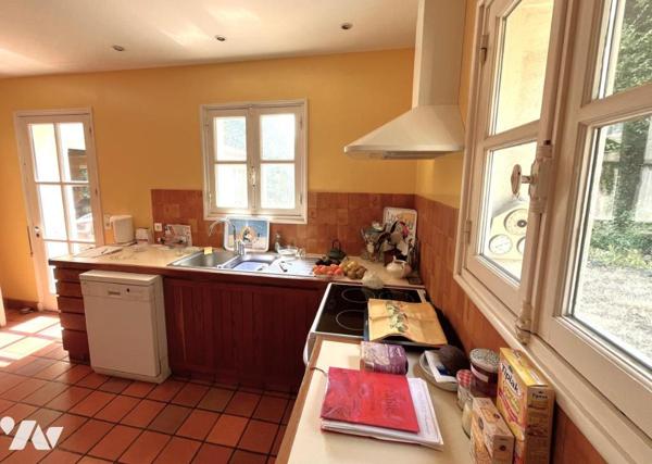 Vertou Le Planty, propriété de 1977 sur parcelle de 6500m², 5 chambres, parc, piscine