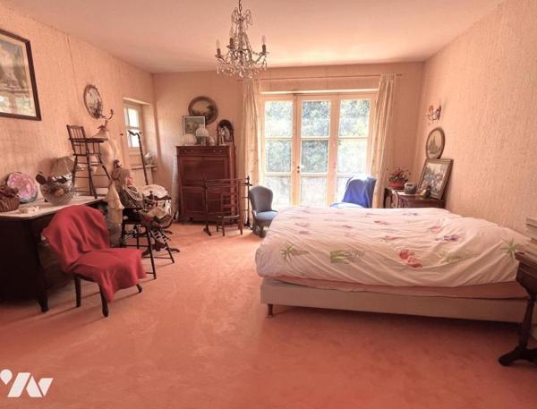 Vertou Le Planty, propriété de 1977 sur parcelle de 6500m², 5 chambres, parc, piscine
