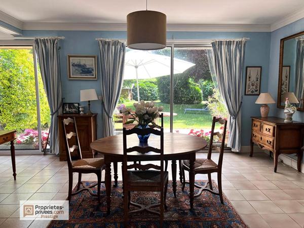 Sainte-Marine, Maison d'architecte 162 m², Terrain de 1 019 m² , Plage à pied