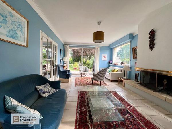 Sainte-Marine, Maison d'architecte 162 m², Terrain de 1 019 m² , Plage à pied