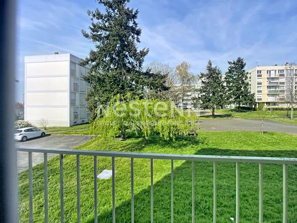 Appartement 4 pièces 3 Chambres ,à vendre à Cholet - dans un petit collectif ...
