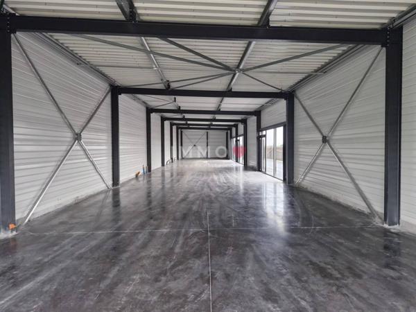 Local commercial neuf de 272m²