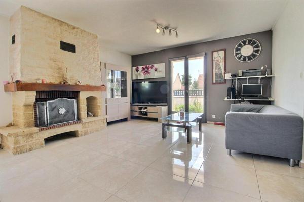 MAISON INDIVIDUELLE AVEC 4 CHAMBRES ET JARDIN CLOS