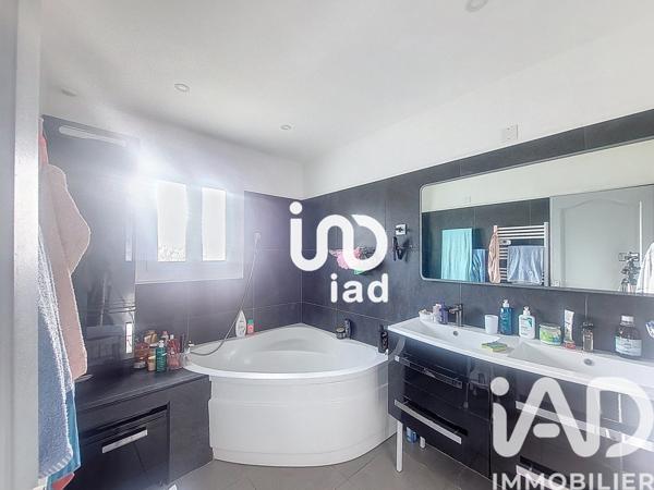 Maison à vendre 9 pièces 171 m² Saint-Michel-de-Volangis