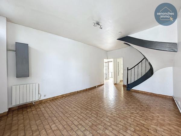 Maison de bourg à vendre à Brezolles (28270) – Charme, potentiel et emplacement privilégié