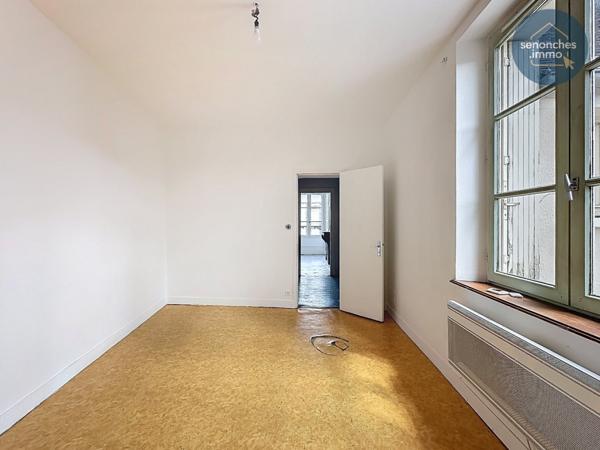 Maison de bourg à vendre à Brezolles (28270) – Charme, potentiel et emplacement privilégié