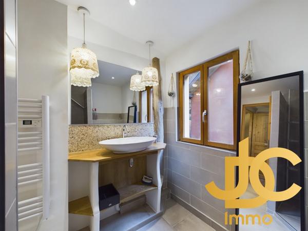 Appartement à SAINT ETIENNE DE TINEE (06660)