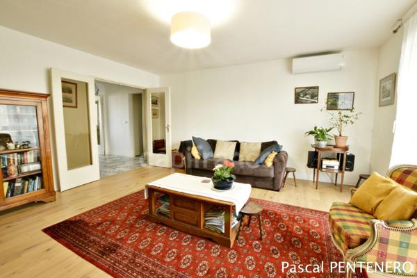 Villeurbanne limite Lyon 3 - T4 familial 3 CH – Rénové 2021 – Garage – Tram 5 min