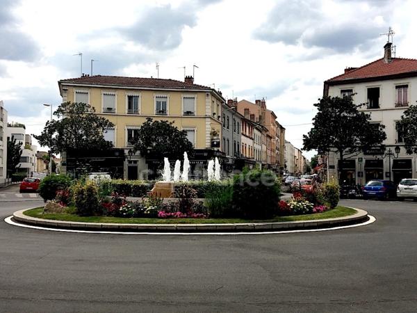 Villeurbanne limite Lyon 3 - T4 familial 3 CH – Rénové 2021 – Garage – Tram 5 min