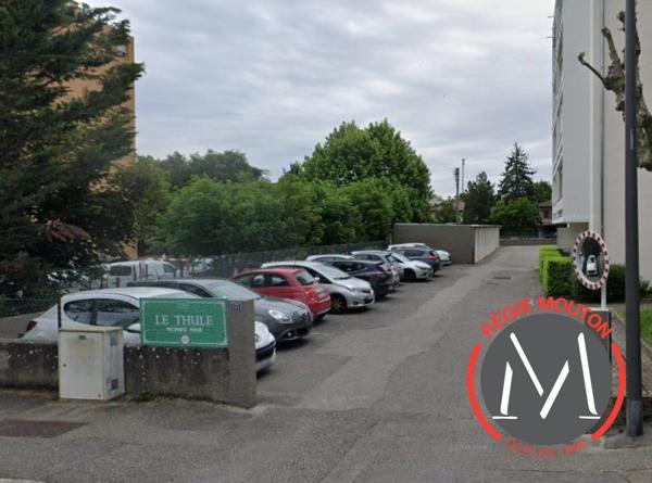 133 AV  J MONNET