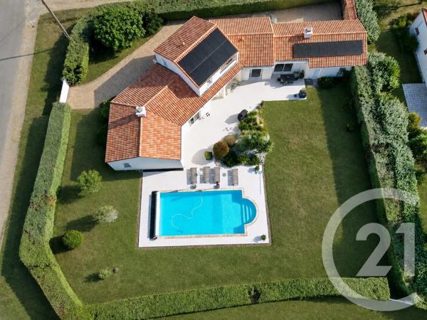 Maison à vendre  7 pièces - 196 m 2   PORNIC  - 44