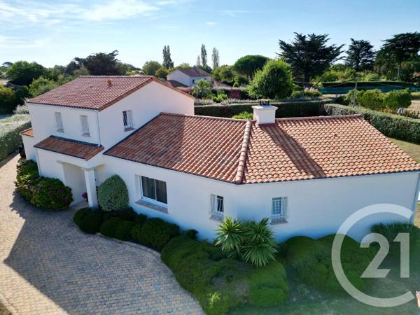 Maison à vendre  7 pièces - 196 m 2   PORNIC  - 44