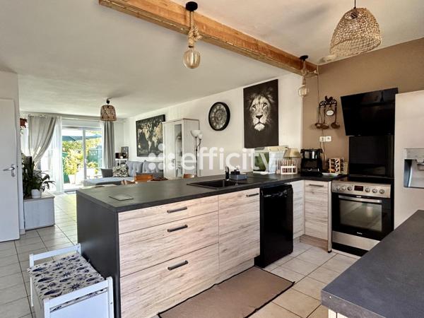 Maison
         4 pièces
        - 80 m² 169 000 € *