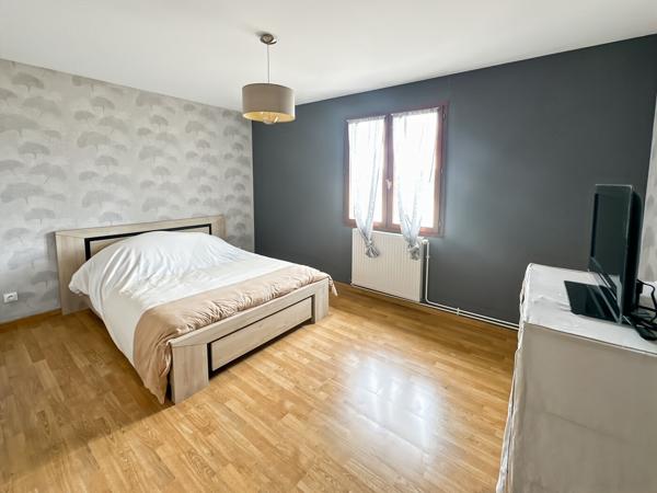Plain pied 5 chambres Dépendances Jardin