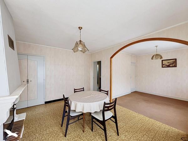 Maison 275 058 € Blanquefort 4 p 75 m² DPE D