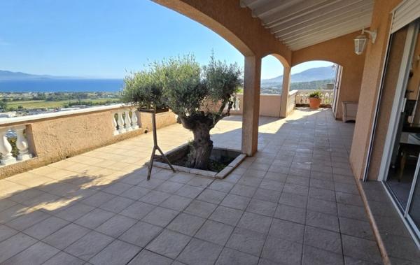 Vente Villa Pleine vue mer rénové(e) Ajaccio   