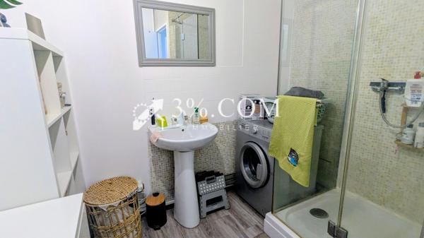 Appartement
                                                                                                                                                                                                                                                                                                                        2 pièce(s)                                                                                                                                                                                                          1 chambre(s)                                                                                                                                                                                                          49  m²