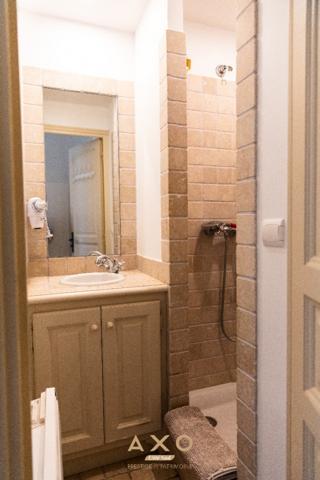 GASSIN - DOMAINE DU GOLF - MAISON - T5 - 130 M2 - JARDIN - JACUZZI - PARKING - 1 350 000