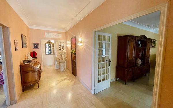 Maison à vendre    5 pièces •  Castelginest