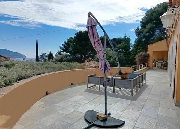 Villa d'exception en bord de mer