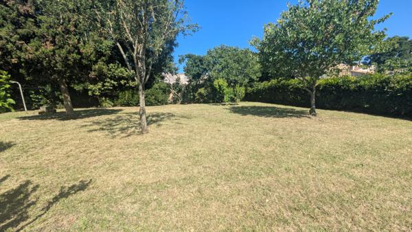 Appartement 2 pièces à vendre Rochefort - 17300 / Réf: 3358