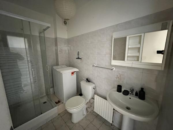 IMMEUBLE DE RAPPORT de 6 APPARTEMENTS