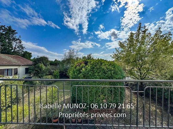 Maison individuelle à Cournon D'Auvergne 5 pièce(s) 80 m2, 70m2 de dépendances sur  jardin