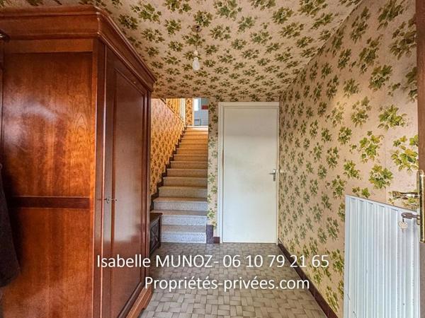 Maison individuelle à Cournon D'Auvergne 5 pièce(s) 80 m2, 70m2 de dépendances sur  jardin