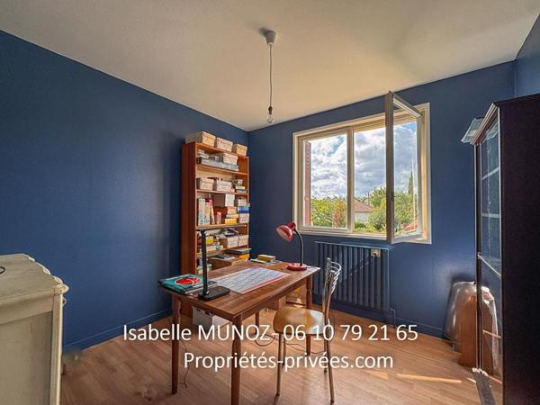 Maison individuelle à Cournon D'Auvergne 5 pièce(s) 80 m2, 70m2 de dépendances sur  jardin