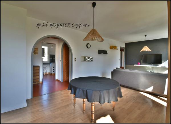 T3 rénové avec balcon, vue dégagée plein sud – L'Argentière-la-Bessée