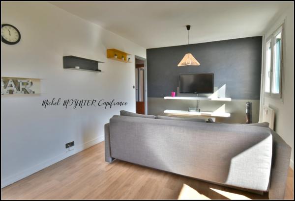 T3 rénové avec balcon, vue dégagée plein sud – L'Argentière-la-Bessée