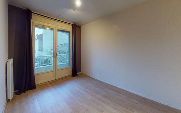 Appartement à vendre    3 pièces • 63,66 m2 Asnières-sur-Seine