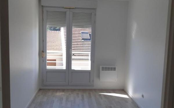 Appartement à louer    2 pièces •  Longperrier