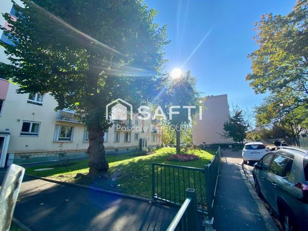 Triangle d'Or, appartement avec 3 chambres, triple exposition, balcon face à la verdure