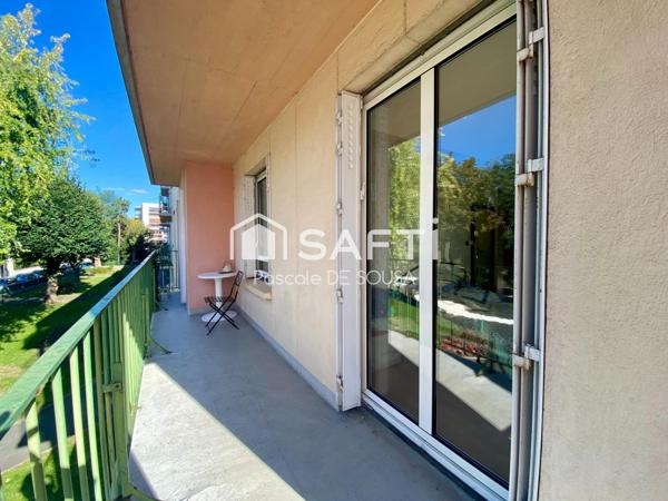 Triangle d'Or, appartement avec 3 chambres, triple exposition, balcon face à la verdure